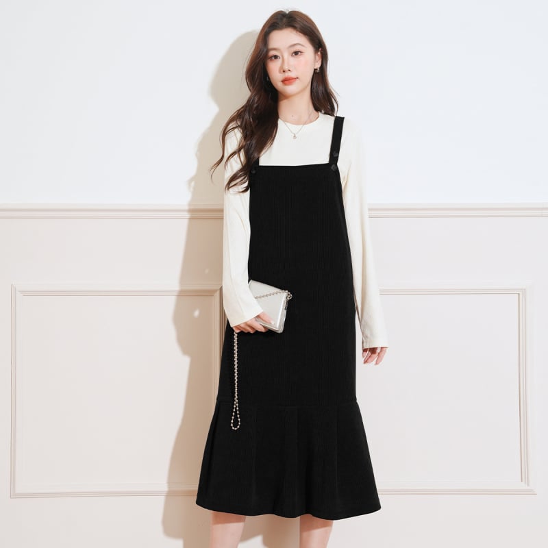 Двучастен комплект за бременни: рокля с пола тип русалка и горнище с кръгло деколте, дълги ръкави, chenille-влакна, вискоза-еластанова смес