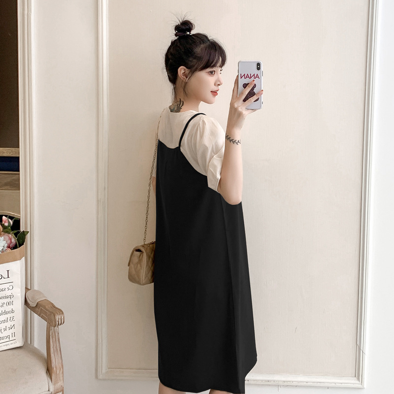 Рокля за бременни – лято 2023, свободен силует, patchwork дизайн, фиктивен двукомпонентен стил, къс ръкав, кръгло деколте, средна дължина, полиестер