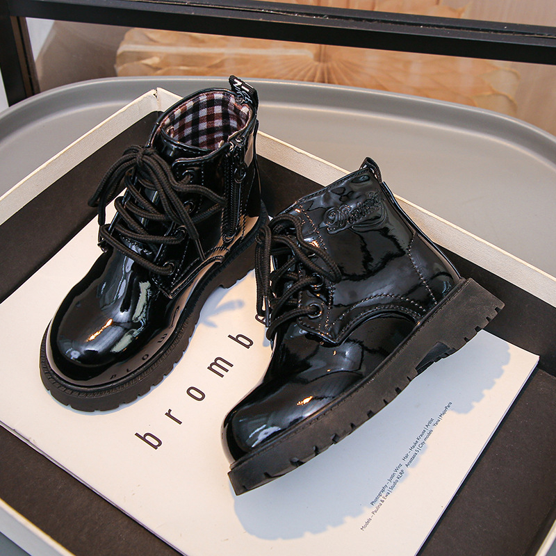 Dječje Martin gležnjače – umjetna koža, nizak dio potkoljenice, bočni zatvarač, gumeni đon, ležerni stil