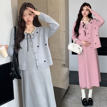 Бременски комплект: палто, презрамкова пола и рокля-пуловер, мини дължина, памук-полиестер (95%+ полиестер), зима 2025 издание, ежедневен костюм с пола