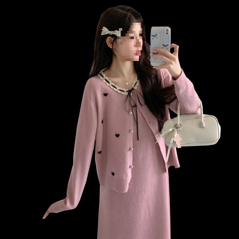 Бременски комплект: палто, презрамкова пола и рокля-пуловер, мини дължина, памук-полиестер (95%+ полиестер), зима 2025 издание, ежедневен костюм с пола