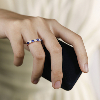 Prsten od srebra 925 s Moissanitom, Small Craftsman, geometrijski stil, elektroplatiranje, za žene, 7 kamenja