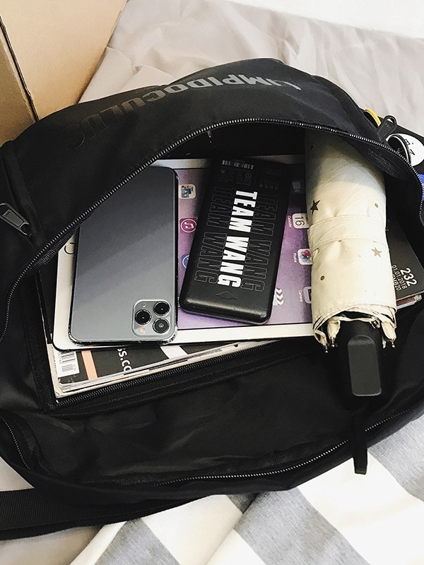 Unisex najlonska torba preko ramena sa zatvaračem, unutarnja džep za telefon i džep s patchem, izdanje jesen 2025