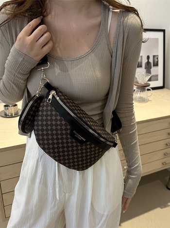 Ženska PU chest bag u stilu street fashion, zatvarač, džep za telefon, podstava od poliestera