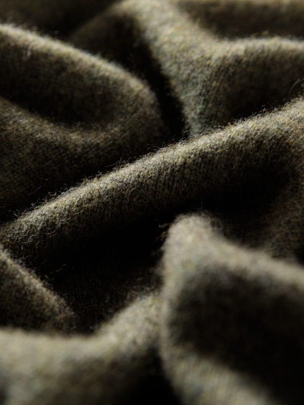 Ανδρικό πουλόβερ από κασμίρι με ημιυψωμένο γιακά, πυκνή μαλλί πλέξη, 41–45% κασμίρι