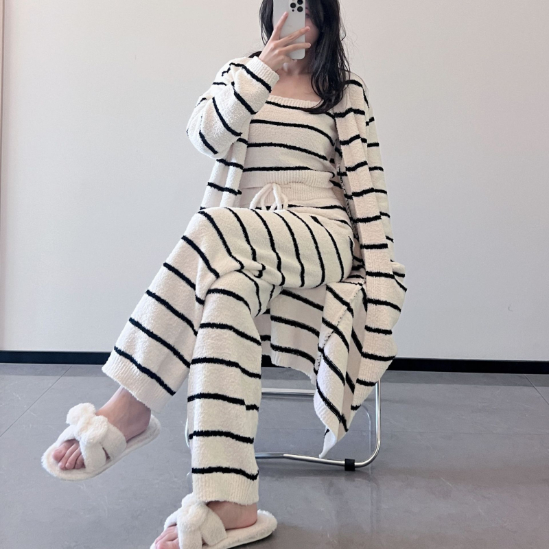 Pajamski set od pola velura, 100% poliester, ekstra debeli, četverokutni ovratnik