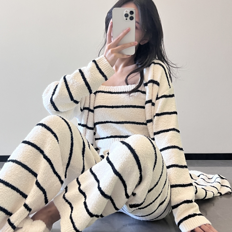 Pajamski set od pola velura, 100% poliester, ekstra debeli, četverokutni ovratnik