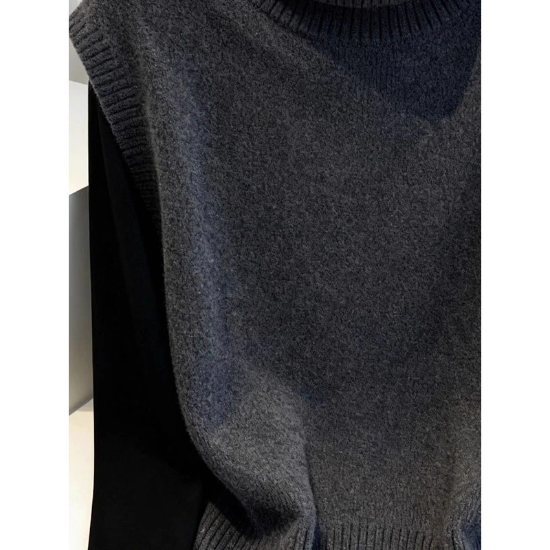 Безръкав жилет за базово облекло – висока яка, полиестер, стандартна дължина, ежедневен стил (Зима 2025)