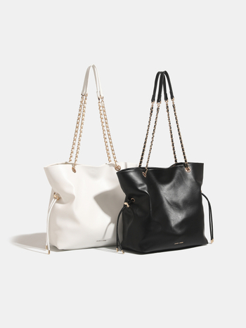 PU bucket torba, magnetsko zatvaranje, skriveni džep sa zipom, poliester podstava, ljeto 2025