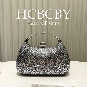 Elegantna večernja clutch torbica, vodoravni kvadratni oblik, zaključavanje bravu, poliester tijelo i podstava, vanjski otvoreni džep