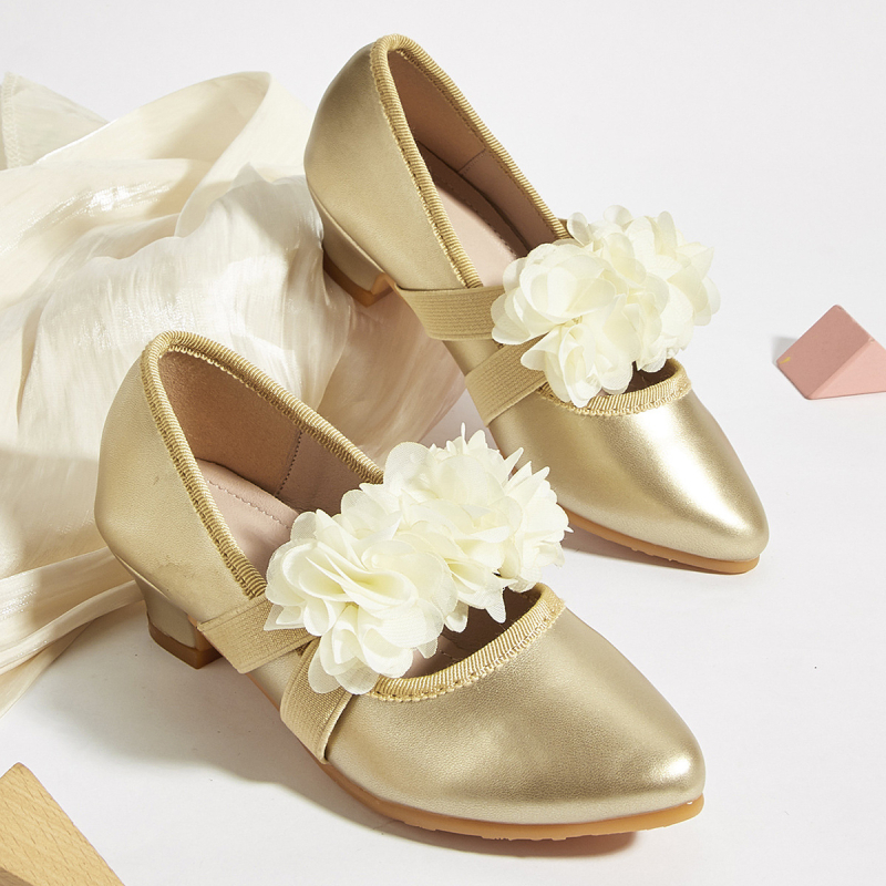 Djevojčice štikle s čipkom i špicastim vrhom, za uzrast 7–12 godina, gornji materijal: super vlakno, potplat: guma, zatvaranje: elastični pojas, stil: princeza