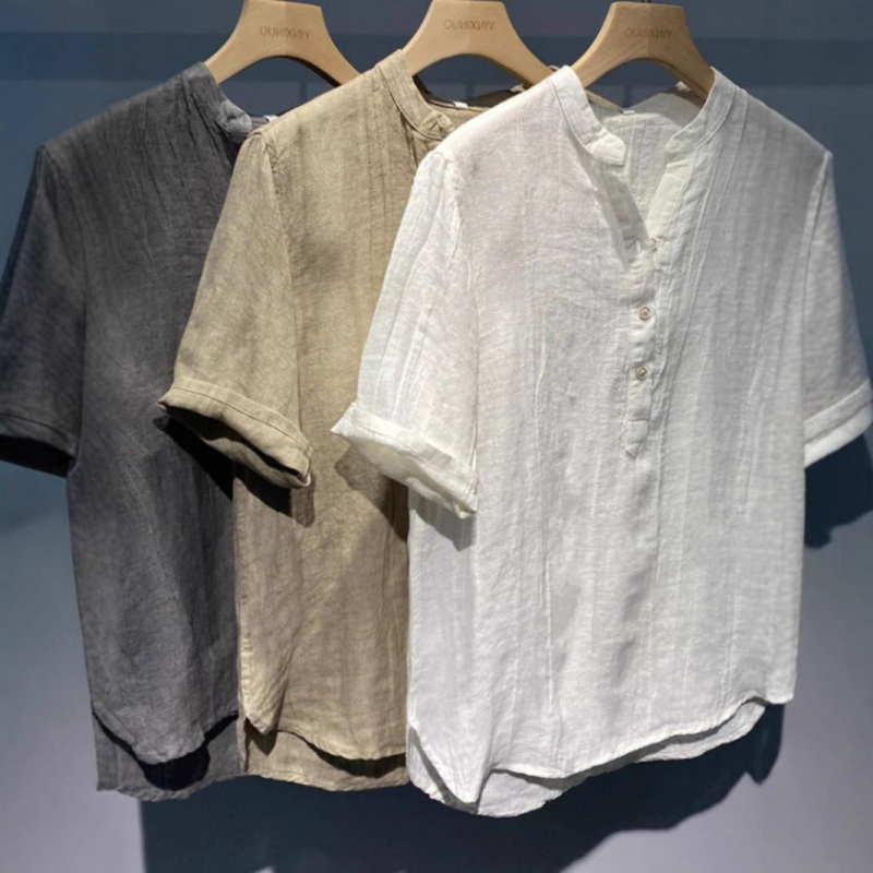 Muška košulja od lanene smjese, okrugli ovratnik, kratki rukavi, opušten kroj, prozračna tkanina