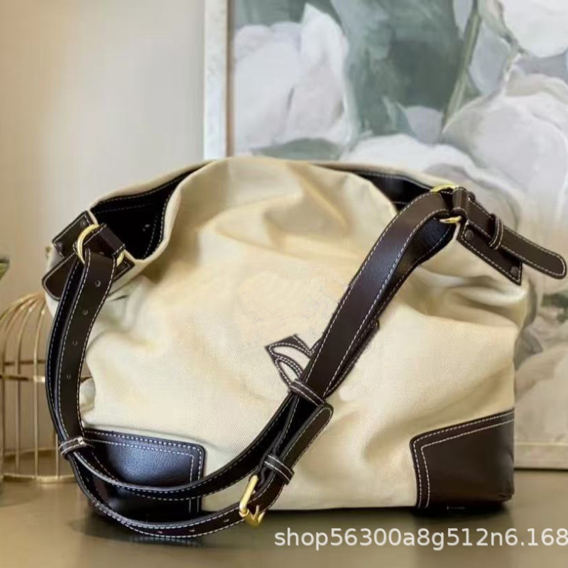 Canvas tote torba za slobodno vrijeme sa zipom, unutarnji džepovi za telefon i dokumente, podstava od platna, vodoravni kvadratni oblik, jedna naramenica