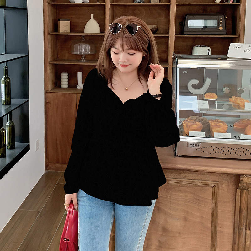 Bluză de damă cu imprimeu floral, țesătură fină din in cu elastan, guler pătrat, mâneci lungi bufante, croială slim