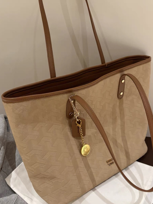 Torba za rame tip Tote, PU materijal, casual stil, vodoravni kvadratni oblik, zatvaranje na zip, podstava od poliestera