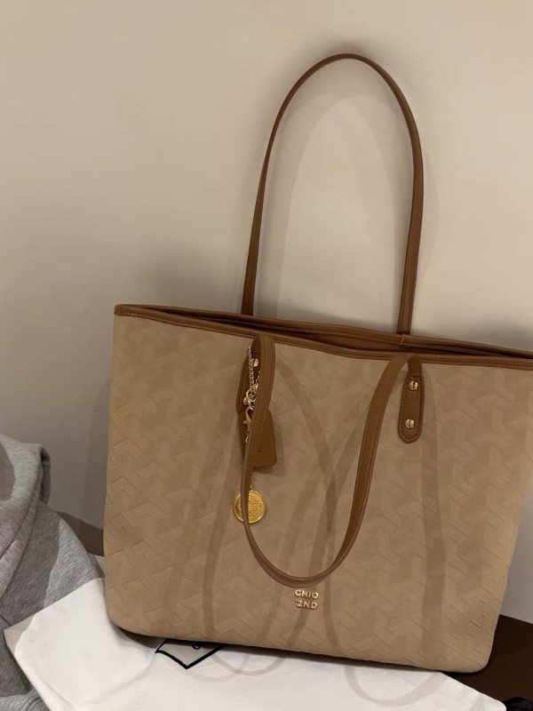 Torba za rame tip Tote, PU materijal, casual stil, vodoravni kvadratni oblik, zatvaranje na zip, podstava od poliestera