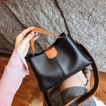 Bucket bag, svježeg i sladkog stila, meka konstrukcija, podstava od sintetičke kože, unutarnji džep sa zatvaračem, pogodna za svakodnevno nošenje