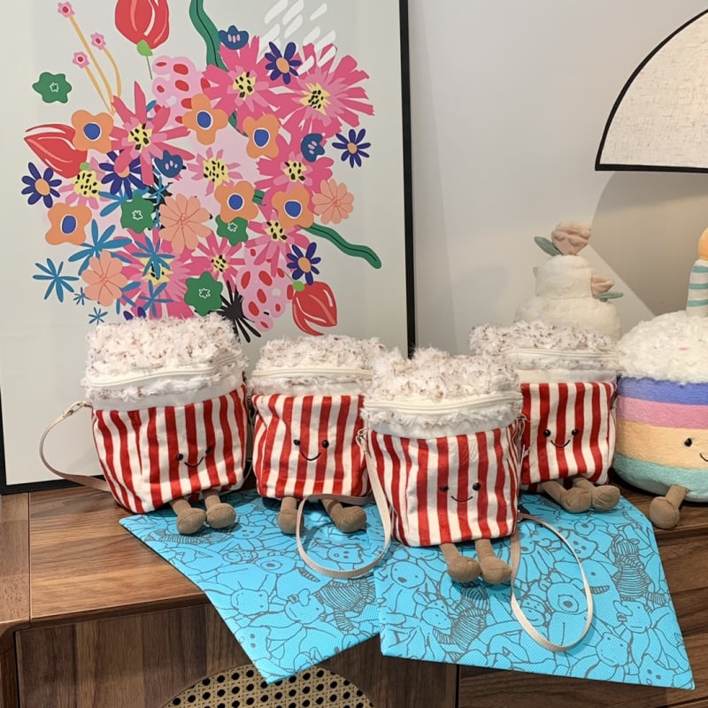 Jellycat pliš bucket crossbody torba — ulični stil, zatvarač, najlon podstava, bucket tip, proljeće 2024