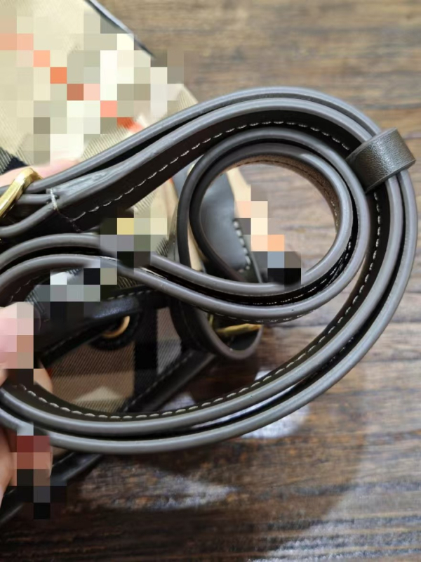 Unisex platnena bucket torba s kariranim uzorkom, zatvaranje šnurlom, skriveni džep sa zipom i džep za mobitel