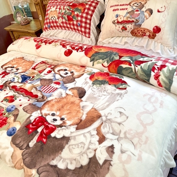 Tej velvet ágynemű készlet Cartoon mintával, digitális nyomtatás, 1500–2000 g, négy részes készlet, INS stílus