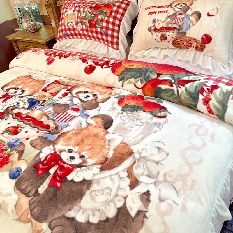 Tej velvet ágynemű készlet Cartoon mintával, digitális nyomtatás, 1500–2000 g, négy részes készlet, INS stílus