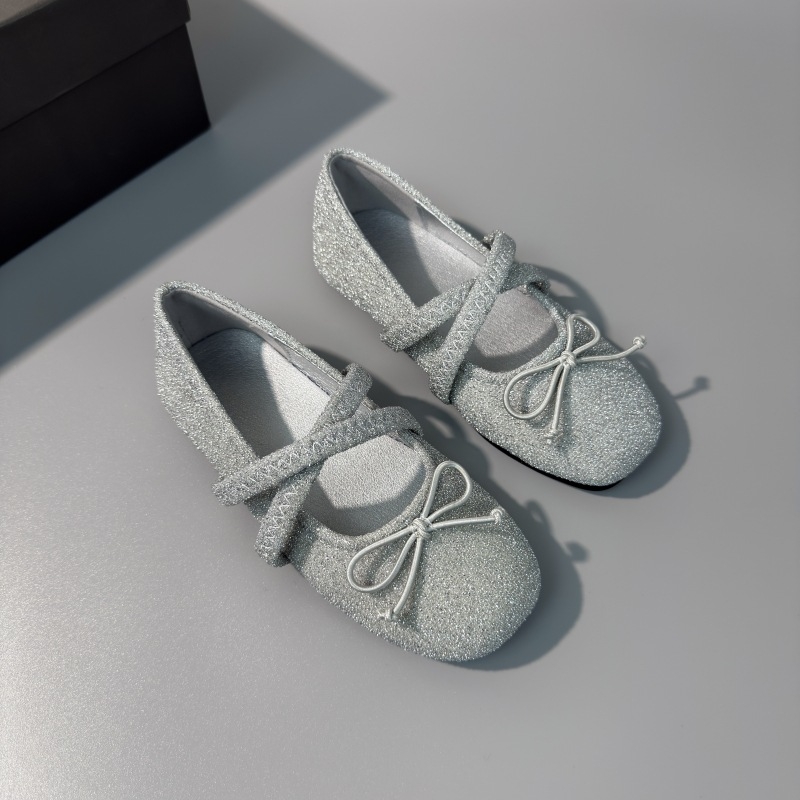 Мери Джейн балетни обувки за момичета (Горна материя: Супер Фибър; Подметка: ТПР; Нисък връх; Затваряне: Еластична лента; Стелка: PU)