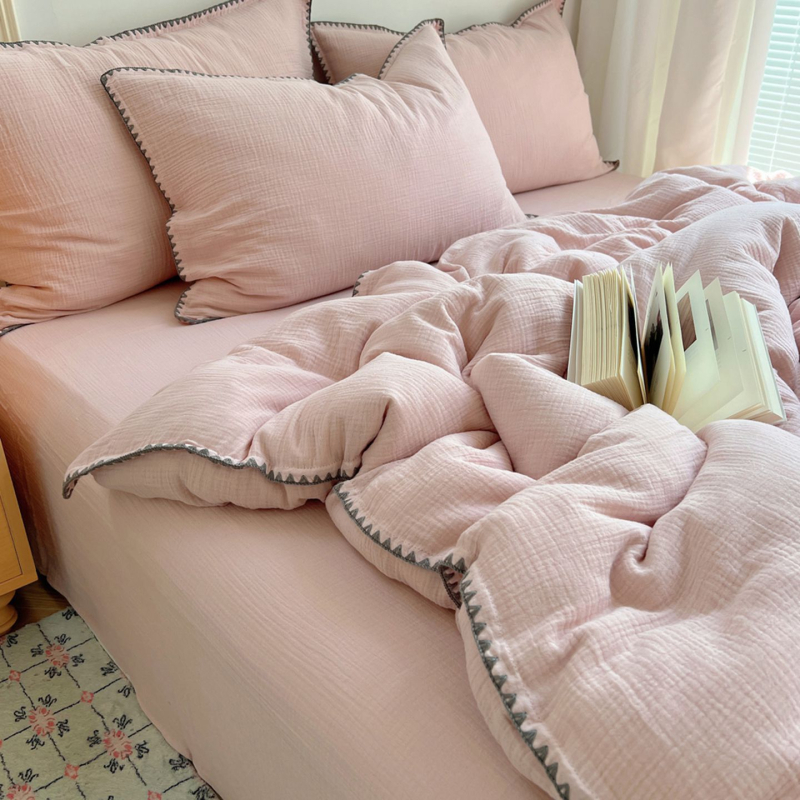 Чист памук – четиричленен комплект спално бельо със завивка, 60S плат, реактивен печат, квилтов дизайн, минималистичен стил