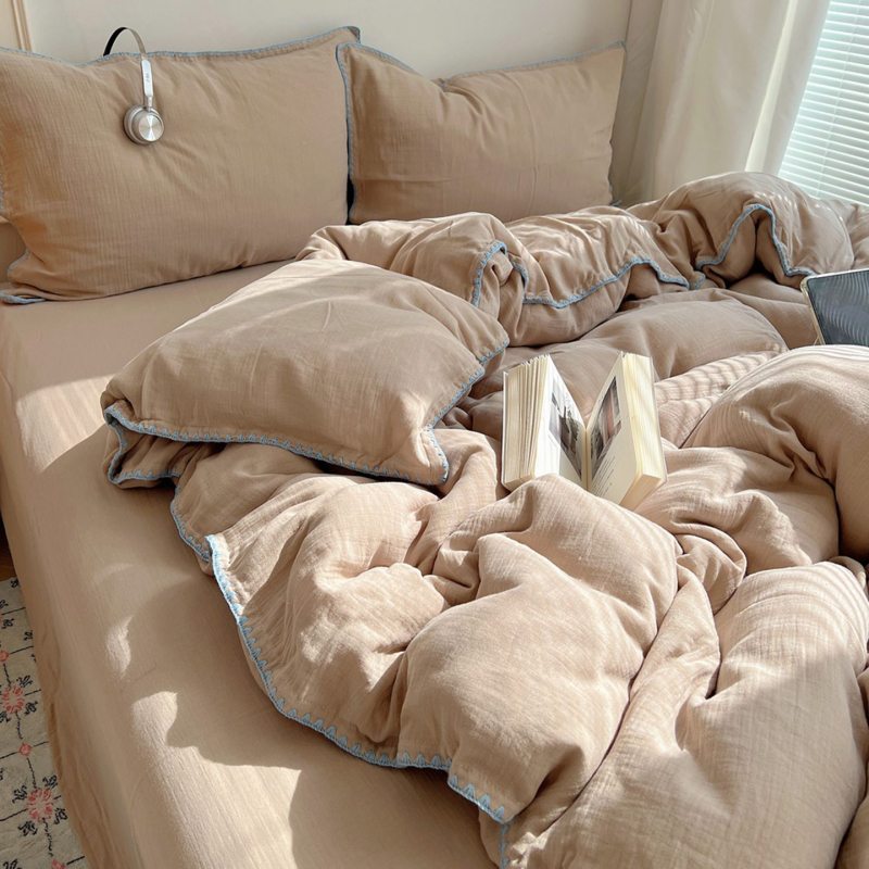 Чист памук – четиричленен комплект спално бельо със завивка, 60S плат, реактивен печат, квилтов дизайн, минималистичен стил