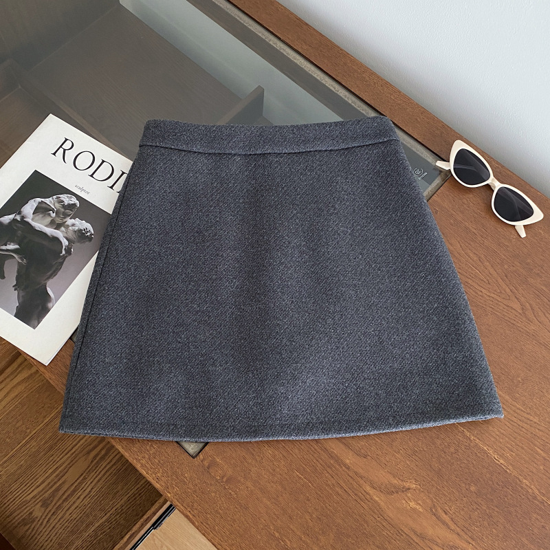 Пола с А-линия, вълнена тъкан, 70–80% полиестер, къса дължина, градски делови стил