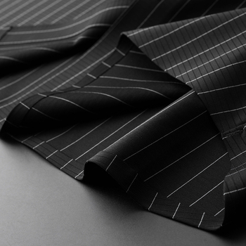 Мъжка риза с вертикални ивици, дълъг ръкав, свободна кройка, квадратно деколте, 76% найлонова смес