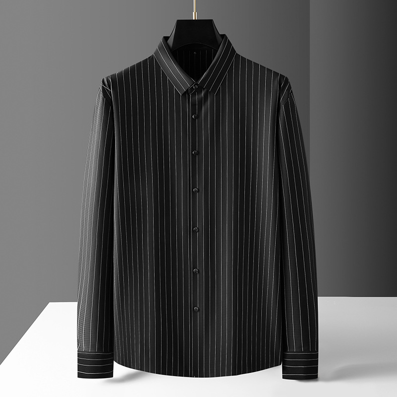 Мъжка риза с вертикални ивици, дълъг ръкав, свободна кройка, квадратно деколте, 76% найлонова смес