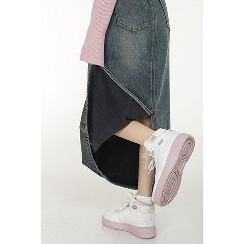 Дънкова пола с цепка и клеш, средна дължина, памучна смес, мерсеризирана, пролет 2025