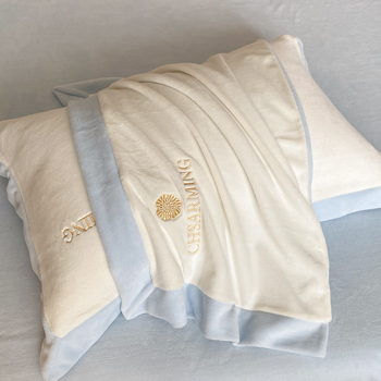 Set de pat din milk velvet cu broderie, patru piese, stil modern minimalist, moale și cald, prietenos cu pielea