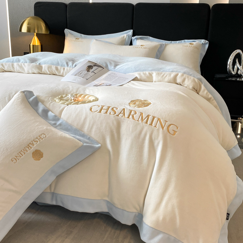 Set de pat din milk velvet cu broderie, patru piese, stil modern minimalist, moale și cald, prietenos cu pielea