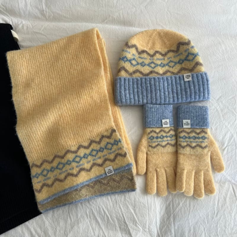 Troje pletene rukavice, šal i kapa — Fair Isle uzorak, warp knitting tehnika, debela toplina za jesen