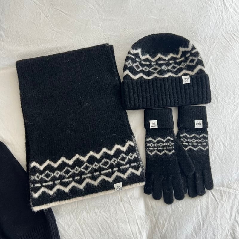 Troje pletene rukavice, šal i kapa — Fair Isle uzorak, warp knitting tehnika, debela toplina za jesen