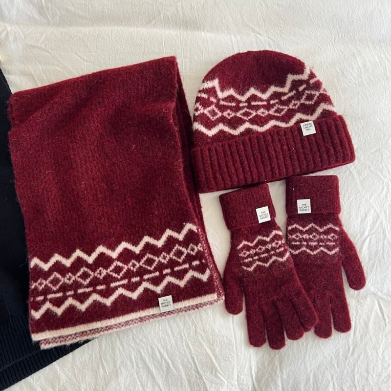 Troje pletene rukavice, šal i kapa — Fair Isle uzorak, warp knitting tehnika, debela toplina za jesen