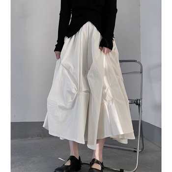 Nepravilna midi suknja s plisiranom teksturom, japansko-korejski casual stil, proljeće 2024