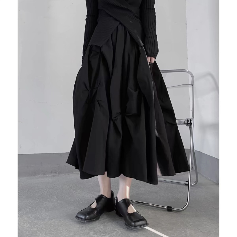 Nepravilna midi suknja s plisiranom teksturom, japansko-korejski casual stil, proljeće 2024