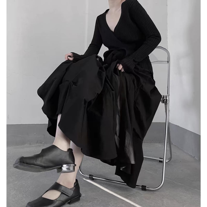 Nepravilna midi suknja s plisiranom teksturom, japansko-korejski casual stil, proljeće 2024