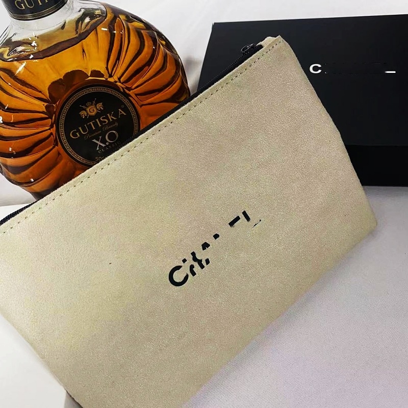 Плюшен дамски портфейл с цип, хоризонтална квадратна форма, джоб за телефон, вътрешен джоб, Зимният сезон 2025