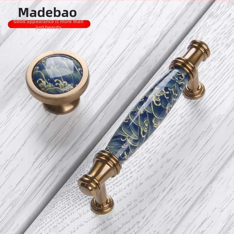 Mâner pentru dulap MDB-202 | Material: aliaj de zinc și ceramică | Utilizare: dulapuri, uși, sertare | Finisaj: Altul