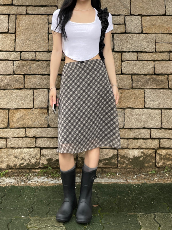 Suknja tipa A, srednja duljina, poliester s elastanom, tkana, retro stil