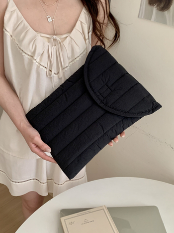 Najlonska unutarnja torbica za notebook/tablet – Unisex – Proljeće 2025