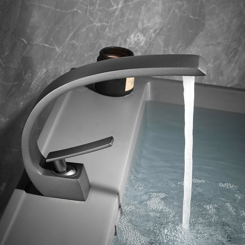 Réz mosdócsap egyetlen lyukkal, meleg- és hideg vízellátás, modell KDa-5109, kerámiás szelep, bemeneti/kimeneti csőátmérő 2 cm