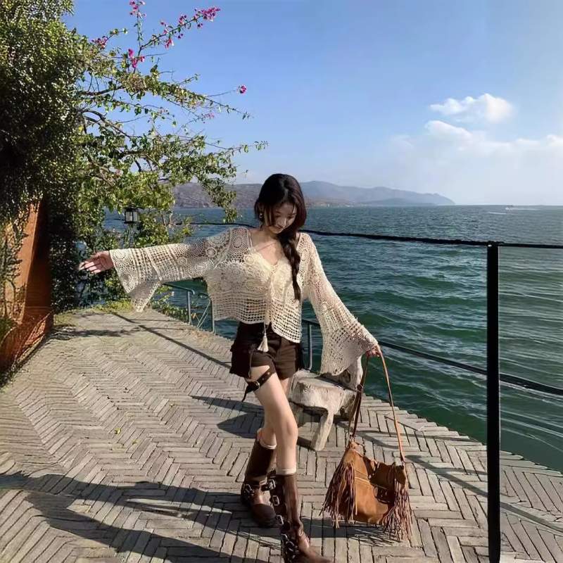 Bluza tricotată cu decupaje, model geometric, din bumbac, mâneci lungi, lungime normală