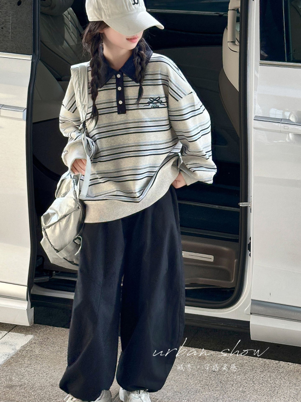 Lányoknak készült fleece-betétes polo felső, csíkos mintával, pamut anyag, koreai stílus, tél 2025