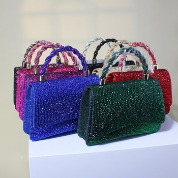 Estélyi táska PVC anyagból, kis négyzet alakú stílus, vízszintes forma, mágneszár, dokumentumrekesz, poliészter bélés