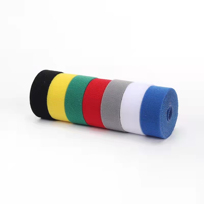 Bandă Velcro pentru cabluri cu spate autoadeziv, amestec nylon-poliester, Velcro dublu pe fețe