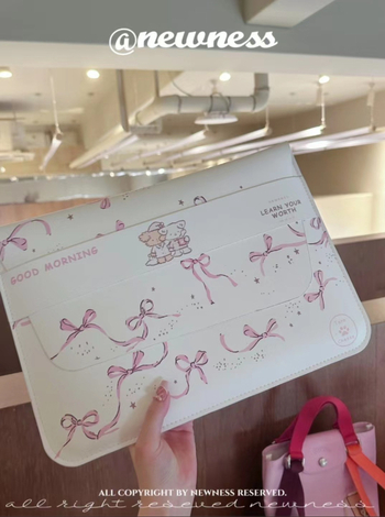 Husă interioară MacBook – PU impermeabil, model anime, unisex, ușoară